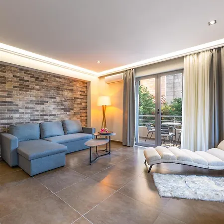 Italicon I Appartement