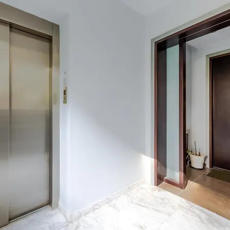 Lägenhet Italicon I